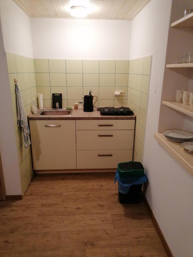 Apartman Na Statku Jilovice Exterior photo